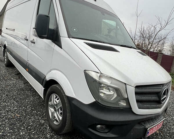 Білий Мерседес Sprinter, об'ємом двигуна 0 л та пробігом 610 тис. км за 20000 $, фото 4 на Automoto.ua