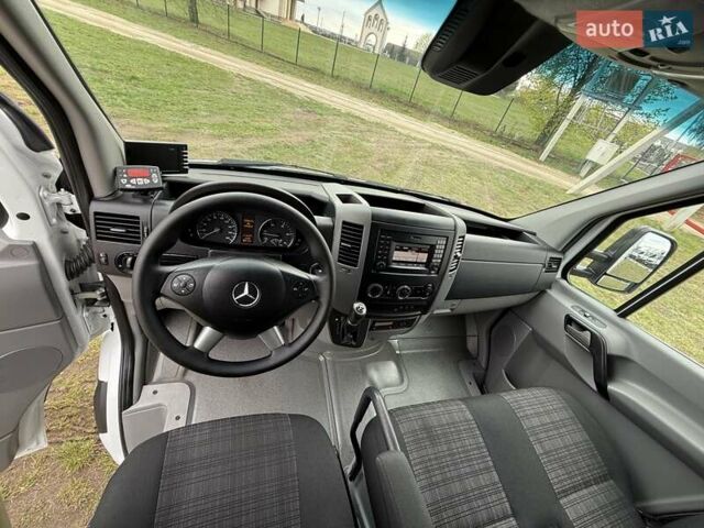 Белый Мерседес Sprinter, объемом двигателя 0 л и пробегом 328 тыс. км за 28650 $, фото 26 на Automoto.ua