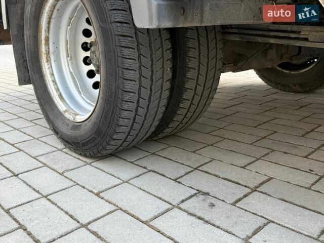 Белый Мерседес Sprinter, объемом двигателя 2.2 л и пробегом 320 тыс. км за 24950 $, фото 6 на Automoto.ua