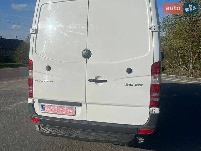 Белый Мерседес Sprinter, объемом двигателя 0 л и пробегом 460 тыс. км за 19500 $, фото 3 на Automoto.ua