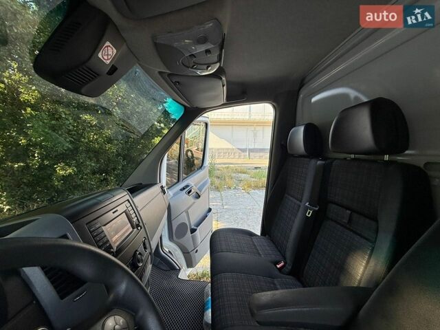 Белый Мерседес Sprinter, объемом двигателя 2.2 л и пробегом 250 тыс. км за 29999 $, фото 35 на Automoto.ua
