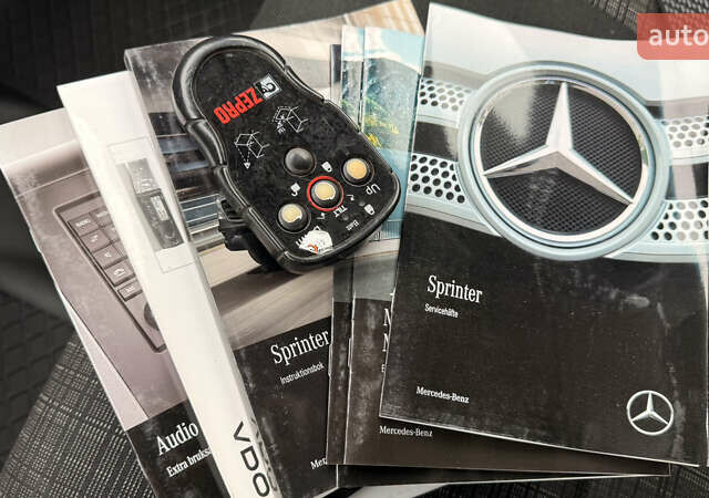 Білий Мерседес Sprinter, об'ємом двигуна 3 л та пробігом 309 тис. км за 33800 $, фото 41 на Automoto.ua