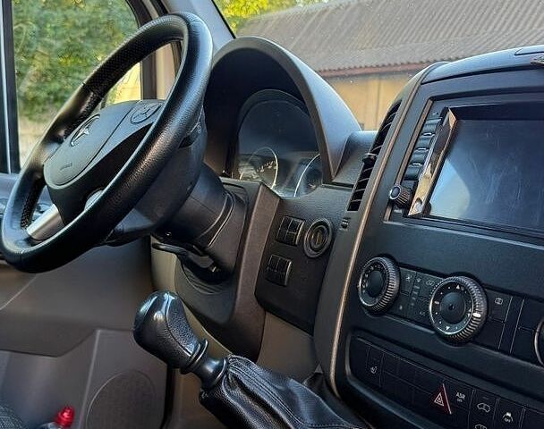 Білий Мерседес Sprinter, об'ємом двигуна 3 л та пробігом 566 тис. км за 32000 $, фото 17 на Automoto.ua