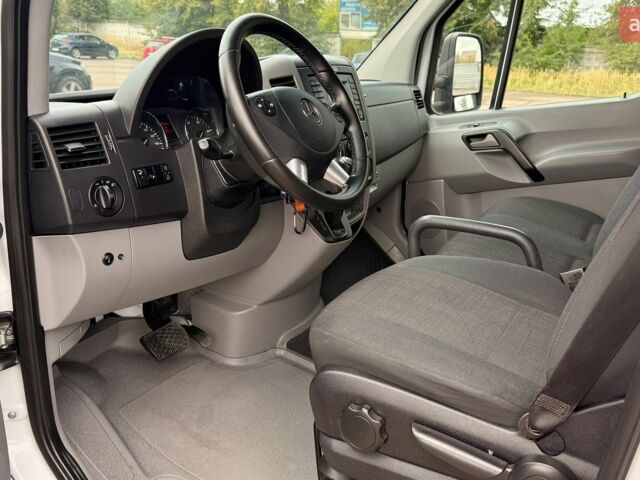 Білий Мерседес Sprinter, об'ємом двигуна 2.2 л та пробігом 263 тис. км за 24900 $, фото 26 на Automoto.ua