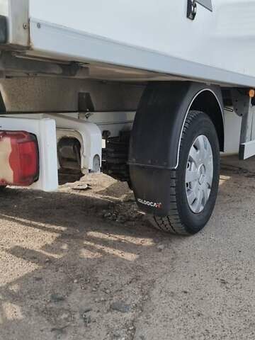 Белый Мерседес Sprinter, объемом двигателя 2.99 л и пробегом 356 тыс. км за 25000 $, фото 11 на Automoto.ua