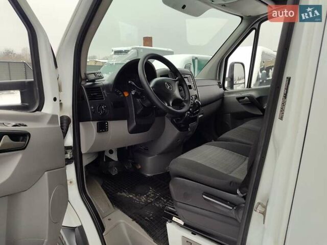 Білий Мерседес Sprinter, об'ємом двигуна 2.1 л та пробігом 273 тис. км за 24800 $, фото 15 на Automoto.ua
