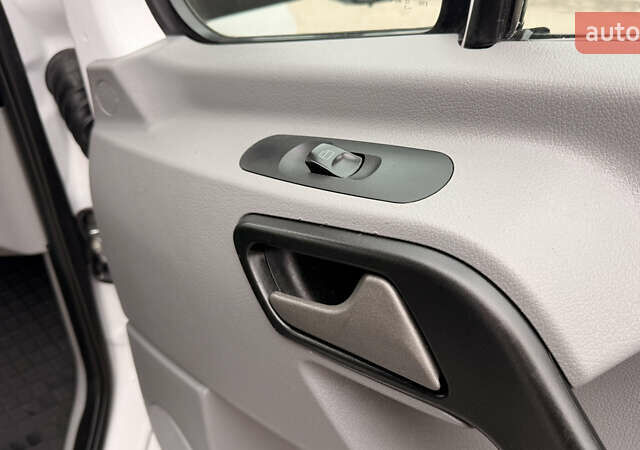 Білий Мерседес Sprinter, об'ємом двигуна 3 л та пробігом 309 тис. км за 33800 $, фото 27 на Automoto.ua