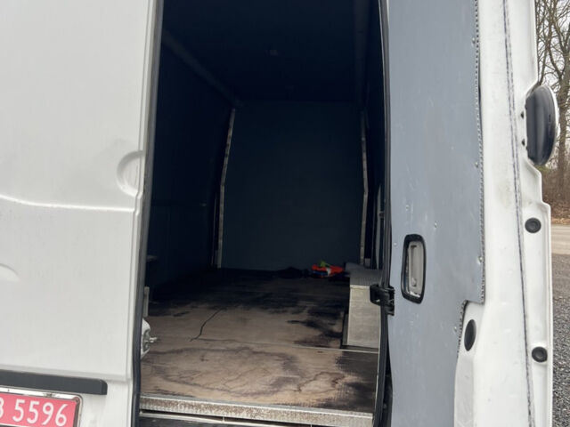 Белый Мерседес Sprinter, объемом двигателя 0 л и пробегом 460 тыс. км за 19000 $, фото 25 на Automoto.ua