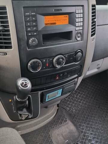 Белый Мерседес Sprinter, объемом двигателя 2.99 л и пробегом 356 тыс. км за 25000 $, фото 25 на Automoto.ua