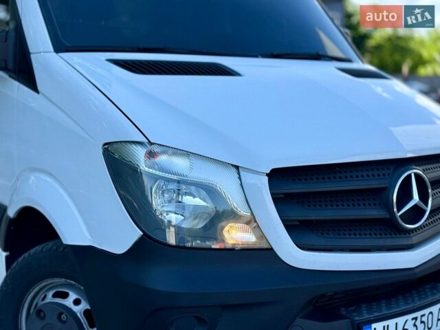 Белый Мерседес Sprinter, объемом двигателя 2.2 л и пробегом 250 тыс. км за 29999 $, фото 15 на Automoto.ua