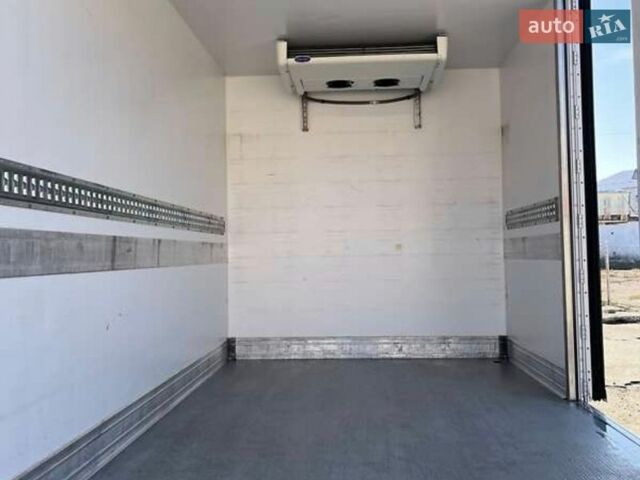 Белый Мерседес Sprinter, объемом двигателя 3 л и пробегом 270 тыс. км за 34999 $, фото 14 на Automoto.ua