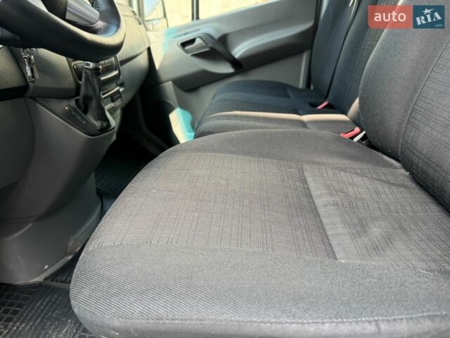 Белый Мерседес Sprinter, объемом двигателя 2.2 л и пробегом 320 тыс. км за 14950 $, фото 25 на Automoto.ua