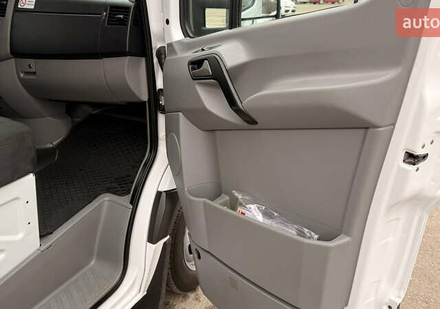 Білий Мерседес Sprinter, об'ємом двигуна 3 л та пробігом 309 тис. км за 33800 $, фото 26 на Automoto.ua