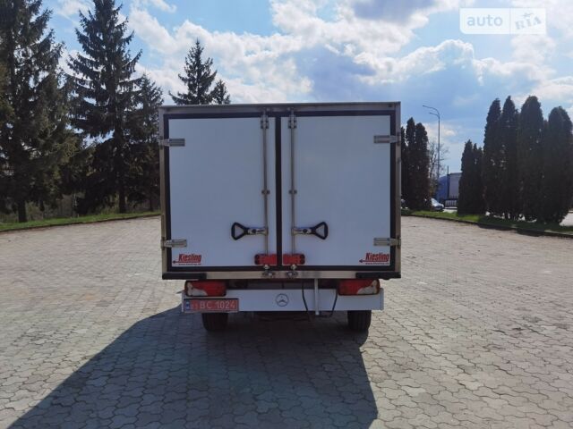 Белый Мерседес Sprinter, объемом двигателя 3 л и пробегом 346 тыс. км за 23500 $, фото 3 на Automoto.ua