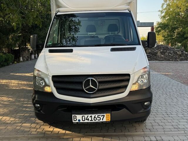 Белый Мерседес Sprinter, объемом двигателя 0 л и пробегом 320 тыс. км за 29900 $, фото 17 на Automoto.ua