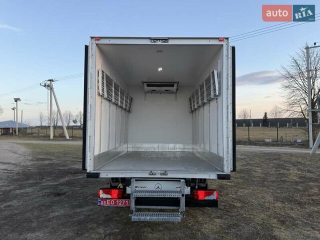 Белый Мерседес Sprinter, объемом двигателя 0 л и пробегом 243 тыс. км за 33999 $, фото 19 на Automoto.ua