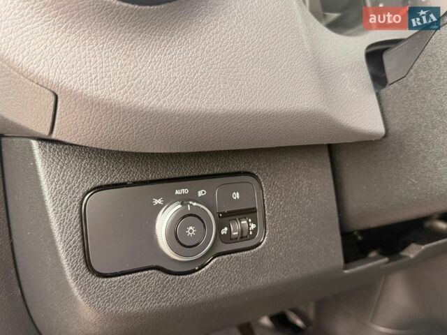 Белый Мерседес Sprinter, объемом двигателя 2.2 л и пробегом 238 тыс. км за 32000 $, фото 32 на Automoto.ua