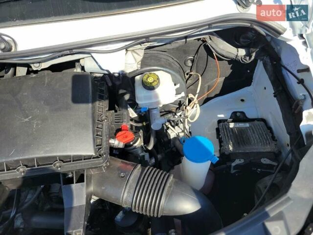 Белый Мерседес Sprinter, объемом двигателя 3 л и пробегом 311 тыс. км за 31800 $, фото 34 на Automoto.ua