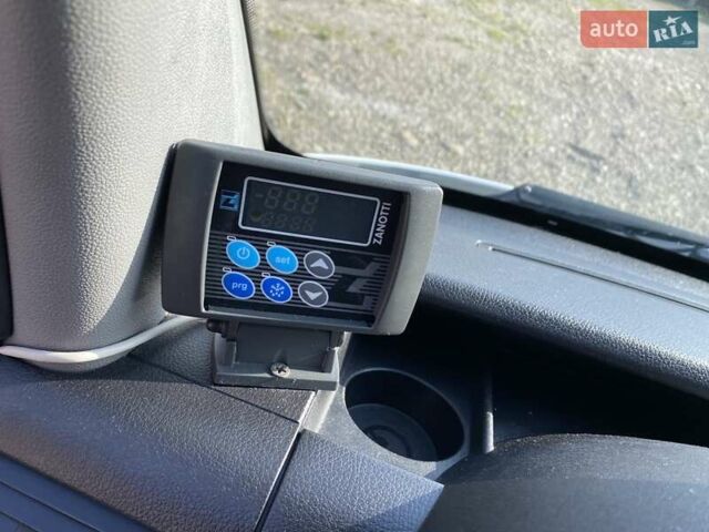 Белый Мерседес Sprinter, объемом двигателя 2.2 л и пробегом 175 тыс. км за 21950 $, фото 53 на Automoto.ua
