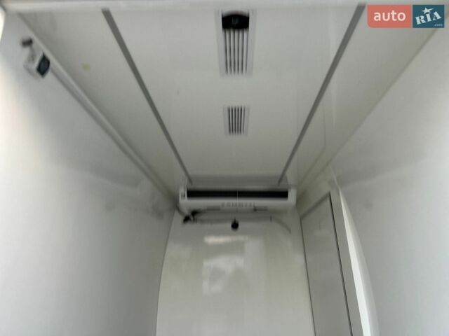 Білий Мерседес Sprinter, об'ємом двигуна 2.2 л та пробігом 210 тис. км за 21550 $, фото 28 на Automoto.ua