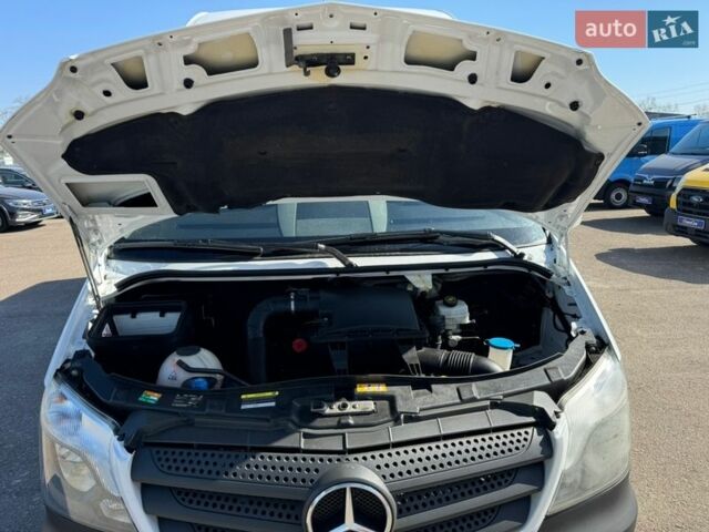 Белый Мерседес Sprinter, объемом двигателя 2.14 л и пробегом 283 тыс. км за 19500 $, фото 98 на Automoto.ua