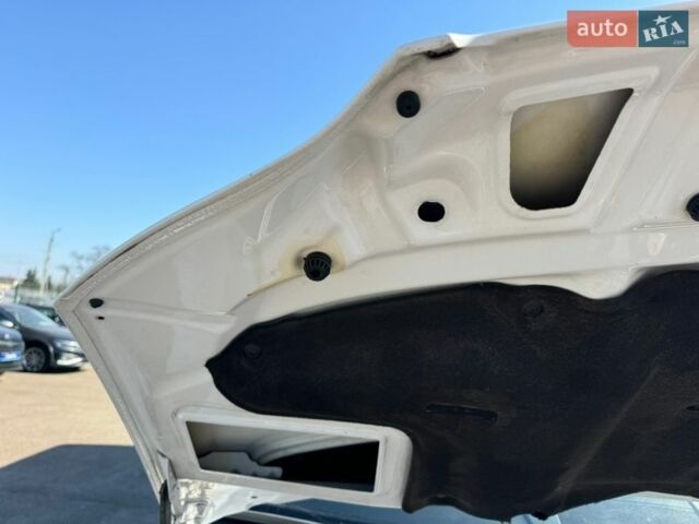 Белый Мерседес Sprinter, объемом двигателя 2.14 л и пробегом 283 тыс. км за 19500 $, фото 101 на Automoto.ua