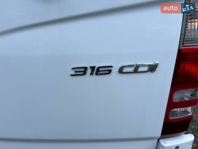 Белый Мерседес Sprinter, объемом двигателя 2.2 л и пробегом 175 тыс. км за 25450 $, фото 26 на Automoto.ua