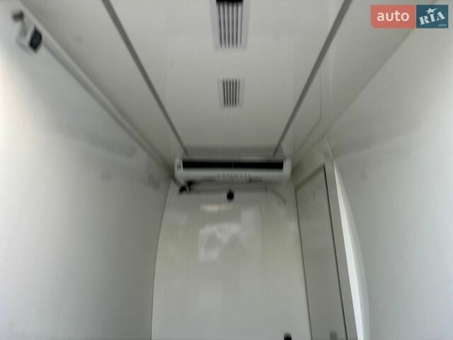 Білий Мерседес Sprinter, об'ємом двигуна 2.2 л та пробігом 210 тис. км за 21550 $, фото 27 на Automoto.ua