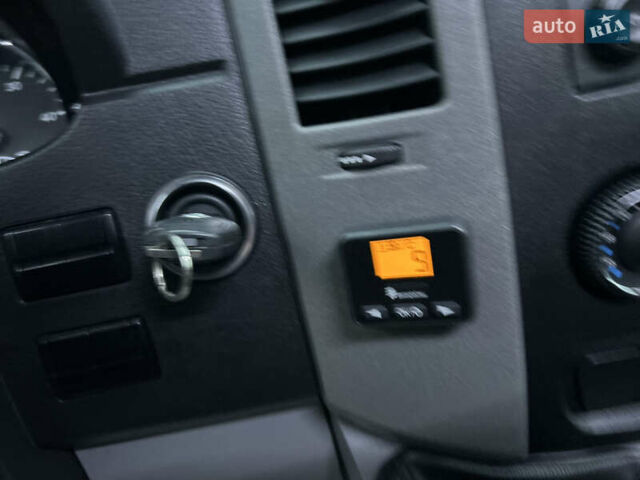 Белый Мерседес Sprinter, объемом двигателя 2.2 л и пробегом 175 тыс. км за 20500 $, фото 49 на Automoto.ua