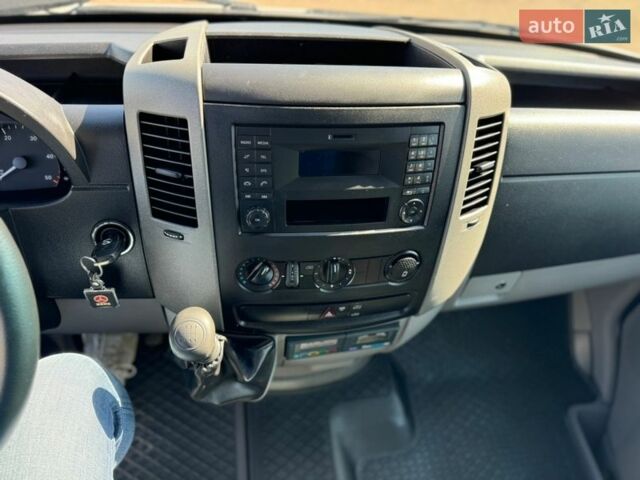Белый Мерседес Sprinter, объемом двигателя 2.14 л и пробегом 283 тыс. км за 19500 $, фото 68 на Automoto.ua