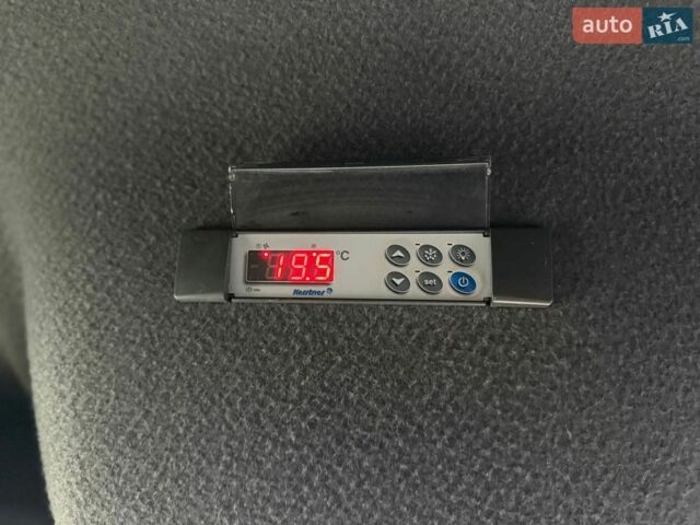 Белый Мерседес Sprinter, объемом двигателя 2.2 л и пробегом 330 тыс. км за 24500 $, фото 23 на Automoto.ua