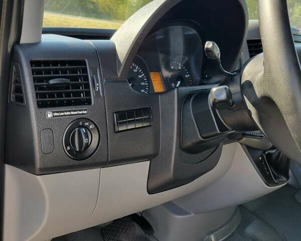 Белый Мерседес Sprinter, объемом двигателя 3 л и пробегом 311 тыс. км за 31800 $, фото 23 на Automoto.ua
