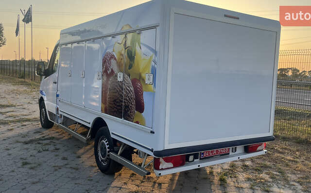 Белый Мерседес Sprinter, объемом двигателя 2.2 л и пробегом 180 тыс. км за 26900 $, фото 6 на Automoto.ua