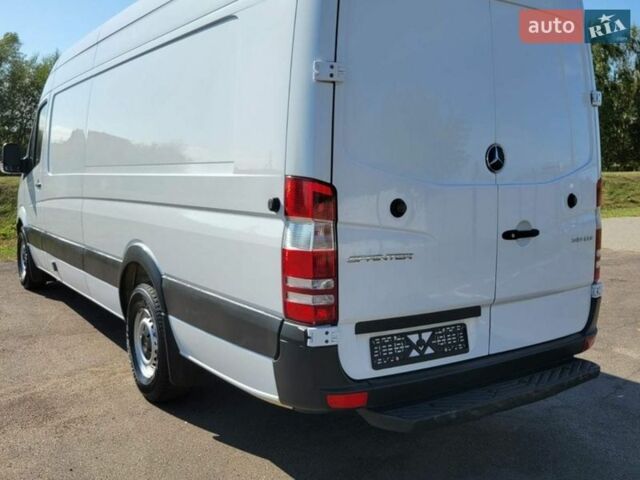 Белый Мерседес Sprinter, объемом двигателя 3 л и пробегом 311 тыс. км за 31900 $, фото 5 на Automoto.ua