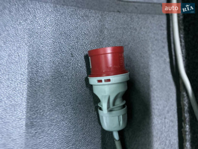 Белый Мерседес Sprinter, объемом двигателя 2.2 л и пробегом 175 тыс. км за 20500 $, фото 40 на Automoto.ua