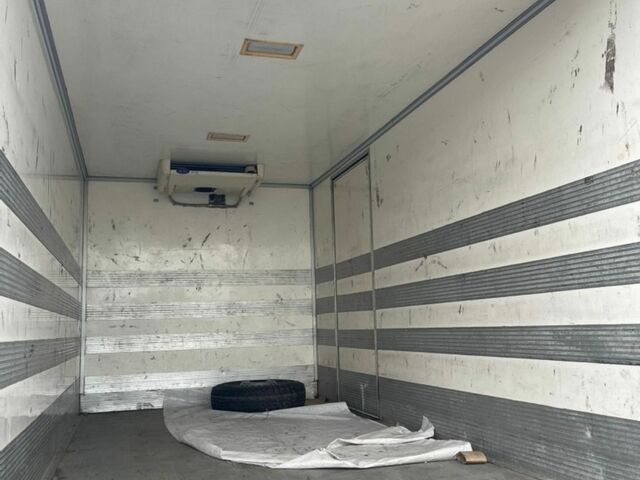 Білий Мерседес Sprinter, об'ємом двигуна 3 л та пробігом 248 тис. км за 40999 $, фото 5 на Automoto.ua