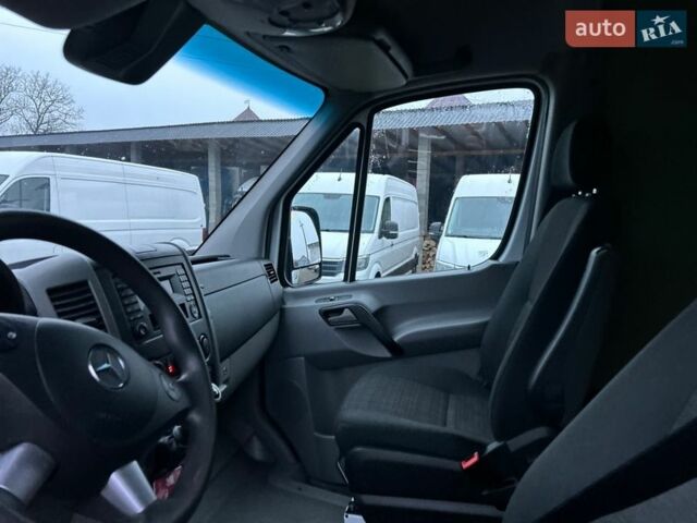 Белый Мерседес Sprinter, объемом двигателя 2.2 л и пробегом 175 тыс. км за 25450 $, фото 34 на Automoto.ua