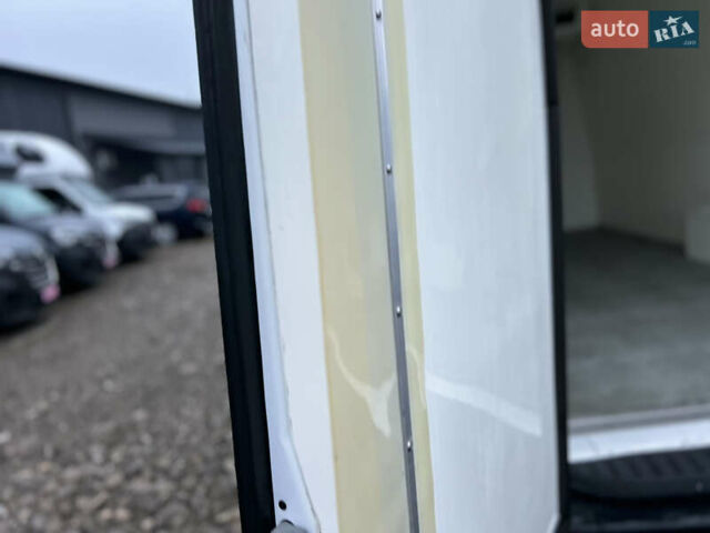 Белый Мерседес Sprinter, объемом двигателя 2.2 л и пробегом 175 тыс. км за 20500 $, фото 34 на Automoto.ua