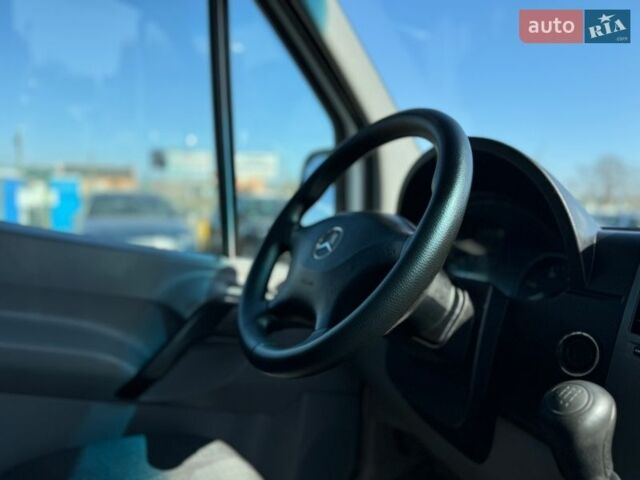 Белый Мерседес Sprinter, объемом двигателя 2.14 л и пробегом 283 тыс. км за 19500 $, фото 48 на Automoto.ua