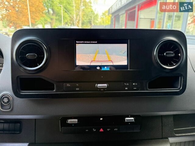 Белый Мерседес Sprinter, объемом двигателя 2.2 л и пробегом 330 тыс. км за 24500 $, фото 14 на Automoto.ua