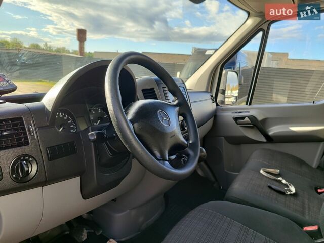 Білий Мерседес Sprinter, об'ємом двигуна 2.2 л та пробігом 265 тис. км за 23950 $, фото 17 на Automoto.ua