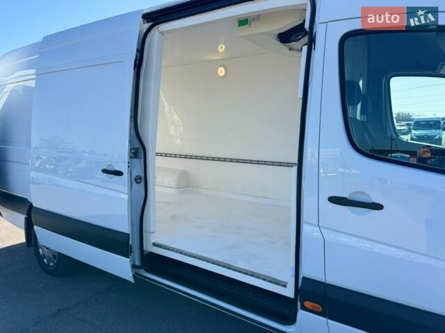 Белый Мерседес Sprinter, объемом двигателя 2.14 л и пробегом 283 тыс. км за 19500 $, фото 94 на Automoto.ua