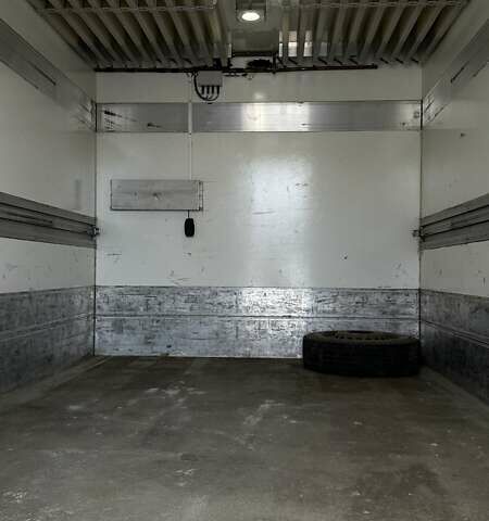 Белый Мерседес Sprinter, объемом двигателя 2.14 л и пробегом 320 тыс. км за 35191 $, фото 9 на Automoto.ua