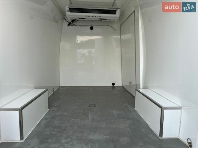 Білий Мерседес Sprinter, об'ємом двигуна 2.2 л та пробігом 210 тис. км за 21550 $, фото 29 на Automoto.ua