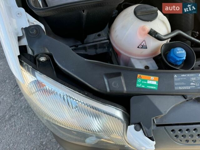 Белый Мерседес Sprinter, объемом двигателя 2.14 л и пробегом 283 тыс. км за 19500 $, фото 107 на Automoto.ua