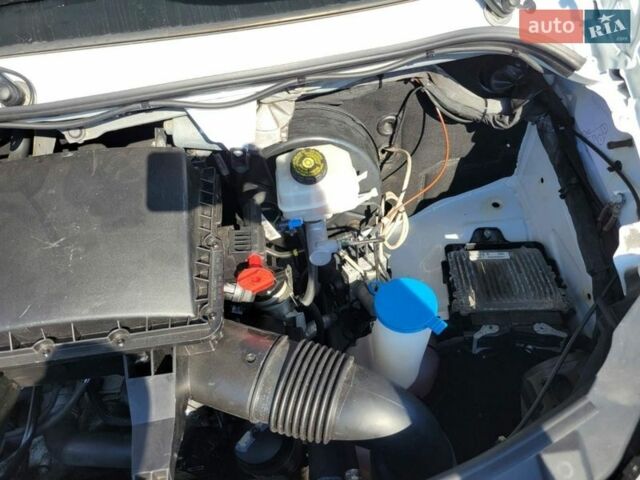 Белый Мерседес Sprinter, объемом двигателя 3 л и пробегом 311 тыс. км за 31900 $, фото 42 на Automoto.ua