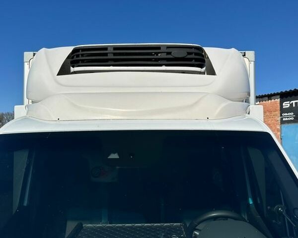 Белый Мерседес Sprinter, объемом двигателя 2.2 л и пробегом 560 тыс. км за 34900 $, фото 8 на Automoto.ua