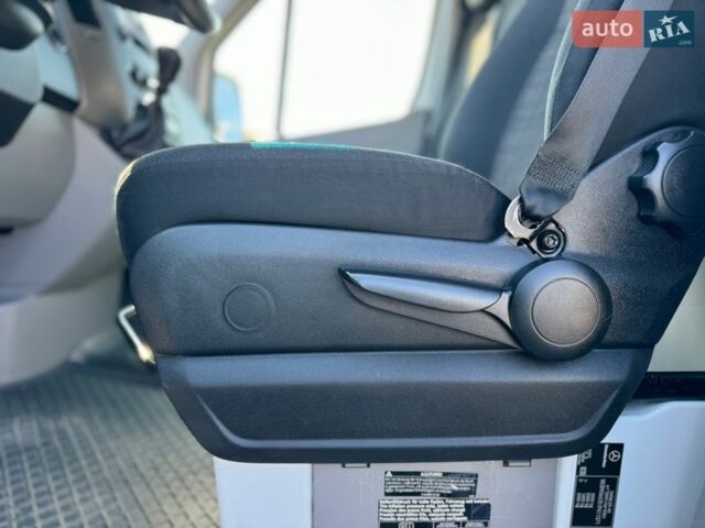 Белый Мерседес Sprinter, объемом двигателя 2.14 л и пробегом 283 тыс. км за 19500 $, фото 58 на Automoto.ua