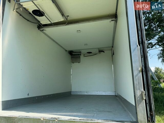 Белый Мерседес Sprinter, объемом двигателя 2.14 л и пробегом 300 тыс. км за 24000 $, фото 1 на Automoto.ua
