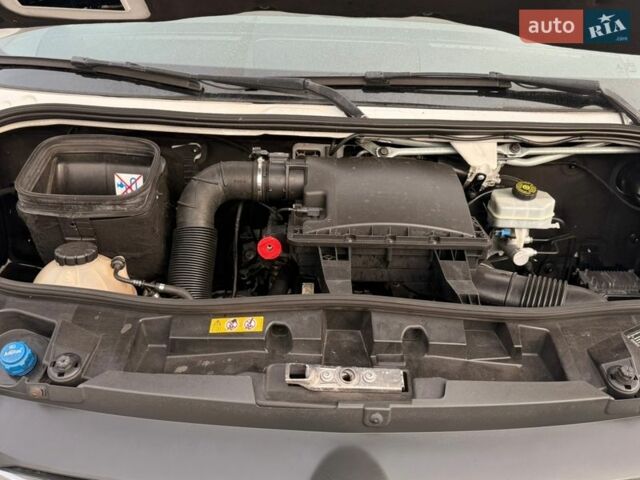 Белый Мерседес Sprinter, объемом двигателя 2.2 л и пробегом 238 тыс. км за 35000 $, фото 39 на Automoto.ua